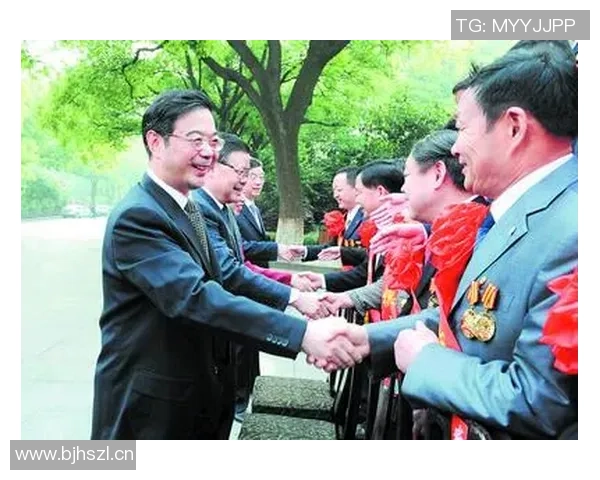 深度对话：探寻周强在网球赛场上的奋斗与成长历程
